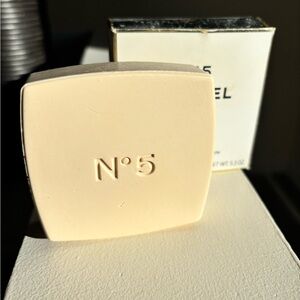 CHANEL N°5 White & Gold Boxed Bath Soap